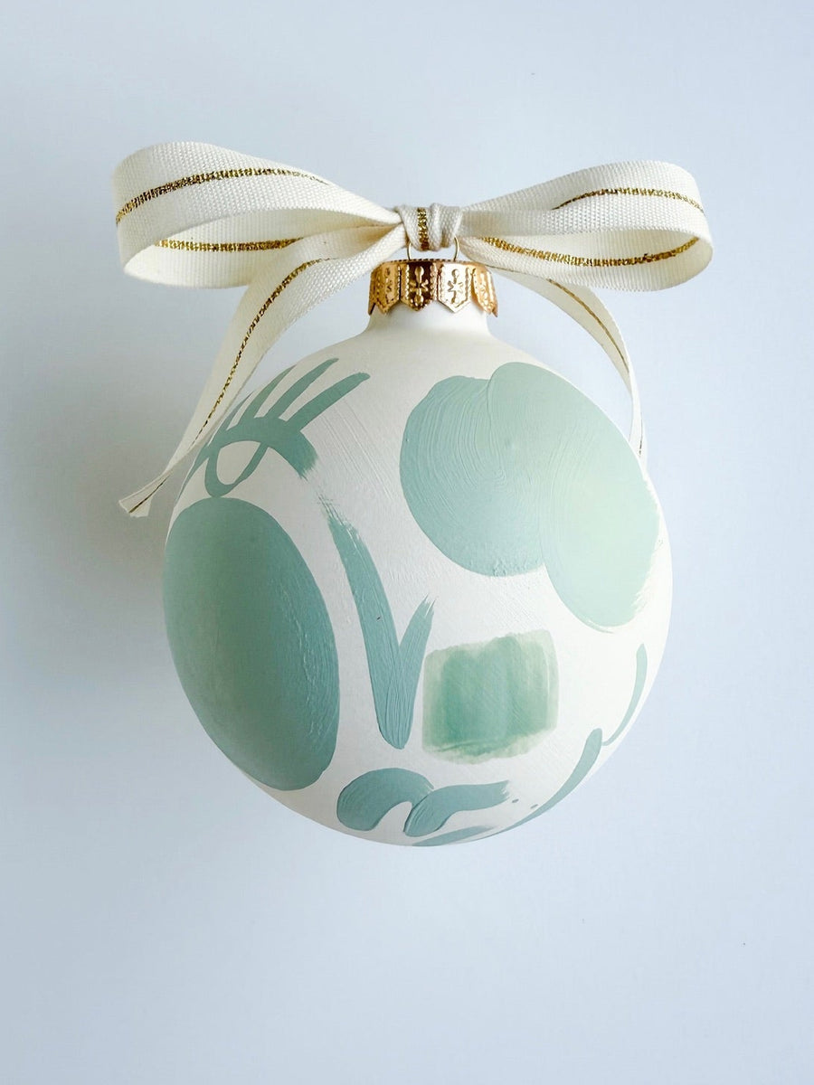 Monochromatic Bulb Babe No. 7